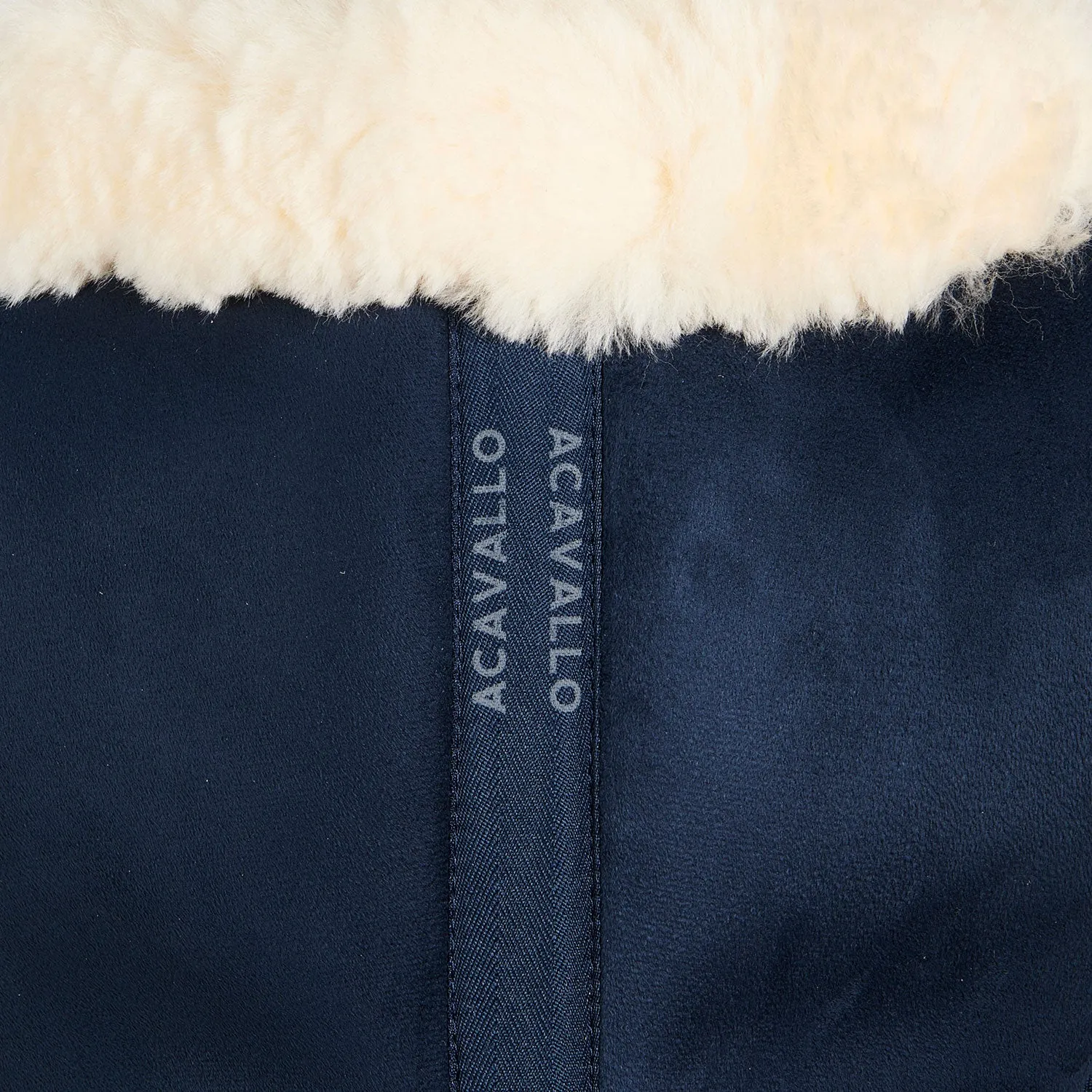 Close Contact Memory Foam Half Pad with Sheepskin